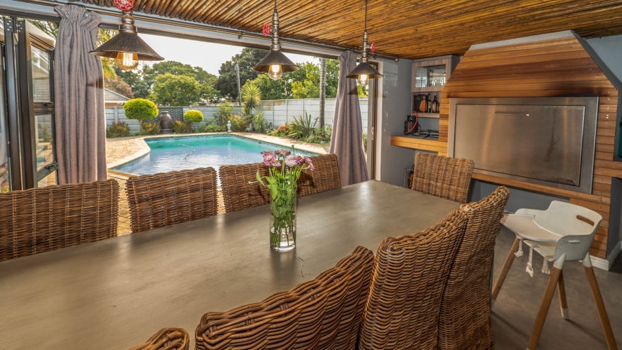 4 Bedroom Property for Sale in De La Haye Western Cape